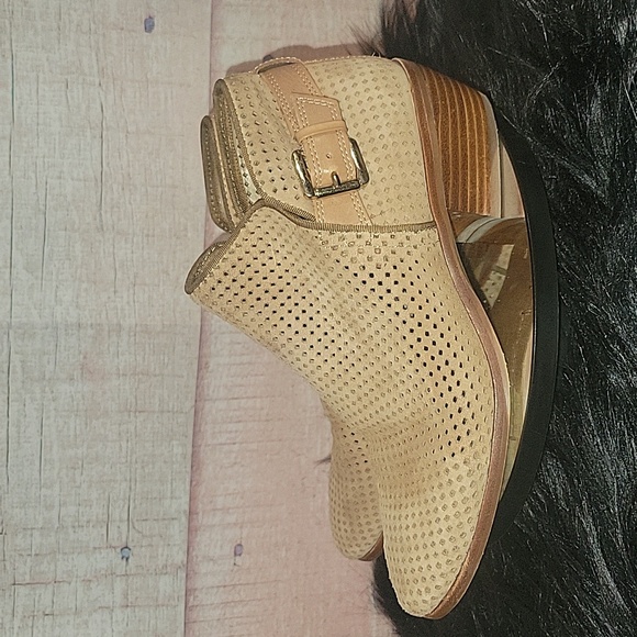 Sam Edelman Paula Perforated Leather Buckle Ankle Western Boots - Picture 4 of 7